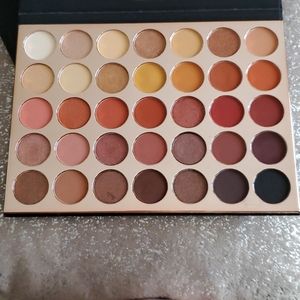 Kara beauty right up my alley palette
